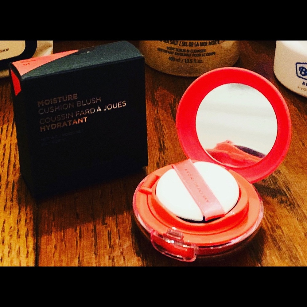 AVON THE FACE SHOP CUSHION BLUSH